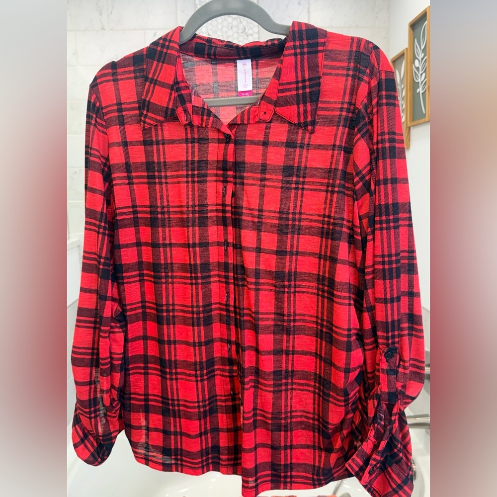 No Boundaries Red and Black Plaid Shirt